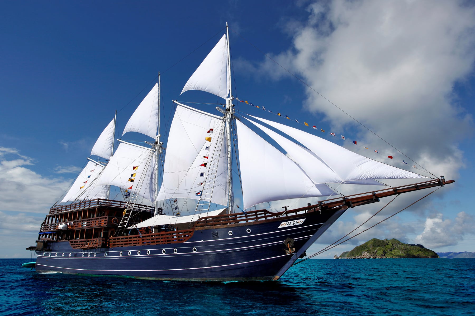 MSV Amira Komodo Liveaboard
